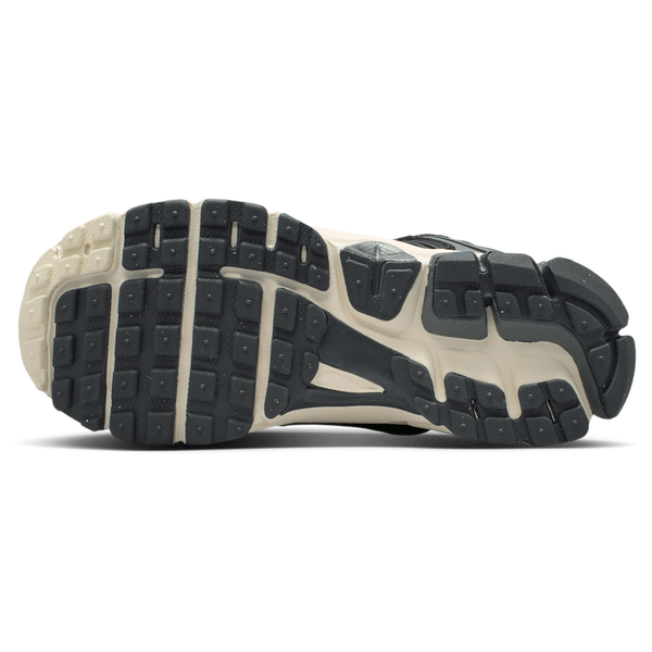 Nike Vomero 5 EE - Boys' Grade School - Anthracite/Soft Pearl/Black - Image 5