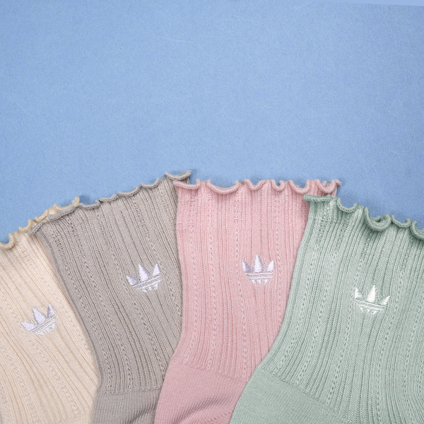 adidas Originals Ruffle Quarter Socks 3-Pack - Adult - Sandy Pink/Wonder Alumina/Wonder White - Image 7