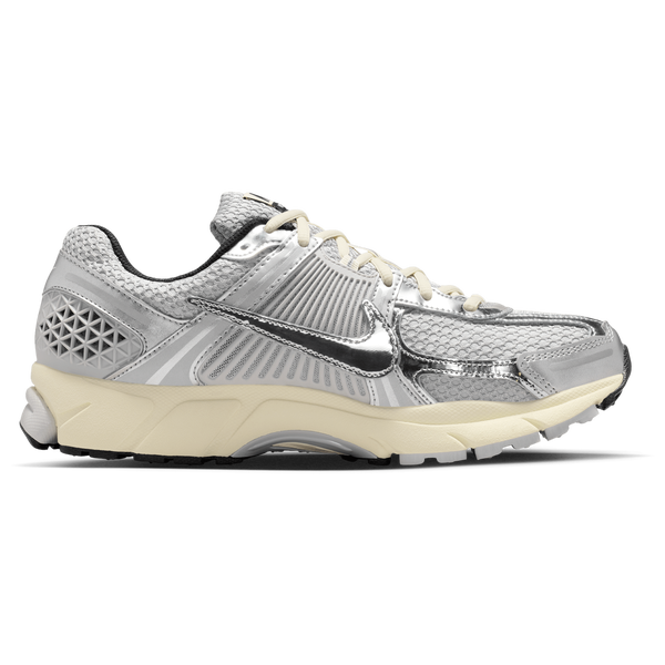Nike Zoom Vomero 5 - Men's - Grey Fog/Chrome/Metallic Silver