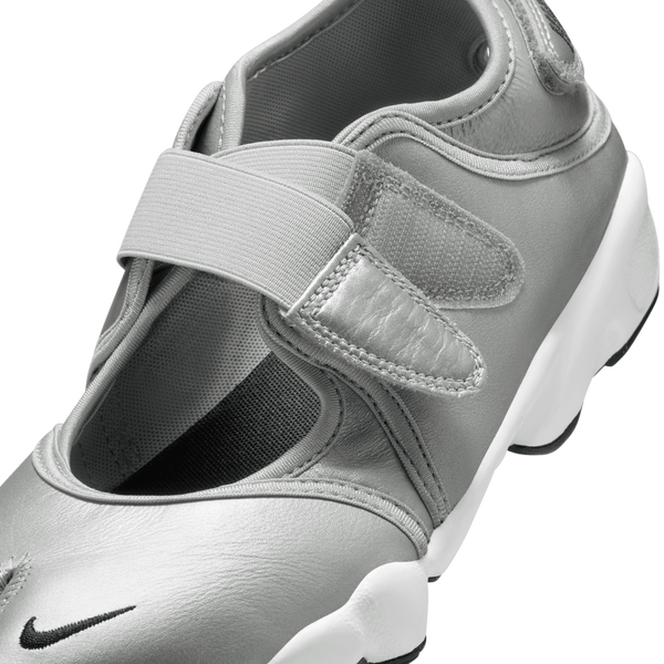 Nike Air Rift Leather - Women's - Metallic Silver - Image 7