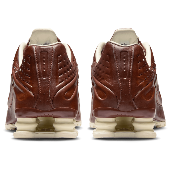 Nike Shox R4 - Women's - Dk Pony/Dk Pony/Soft Pearl - Image 3