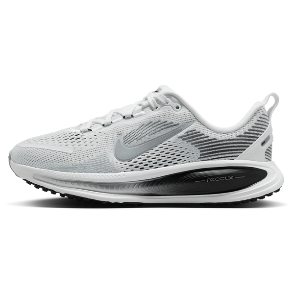 Nike Vomero 18 RR - Boys' Grade School - Summit White/Metallic Silver/Black - Image 2