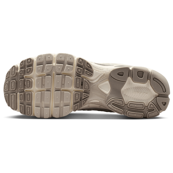 Nike Air Max Moto 2K - Women's - Metallic White/Light Bone - Image 5
