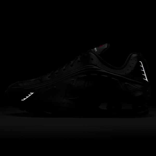 Nike Shox R4 - Men's - Black/Black/Black - Image 7