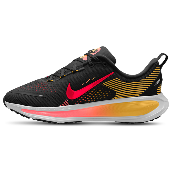 Nike Vomero 18 - Boys' Grade School - Black/Bright Crimson/Light Crimson - Image 2