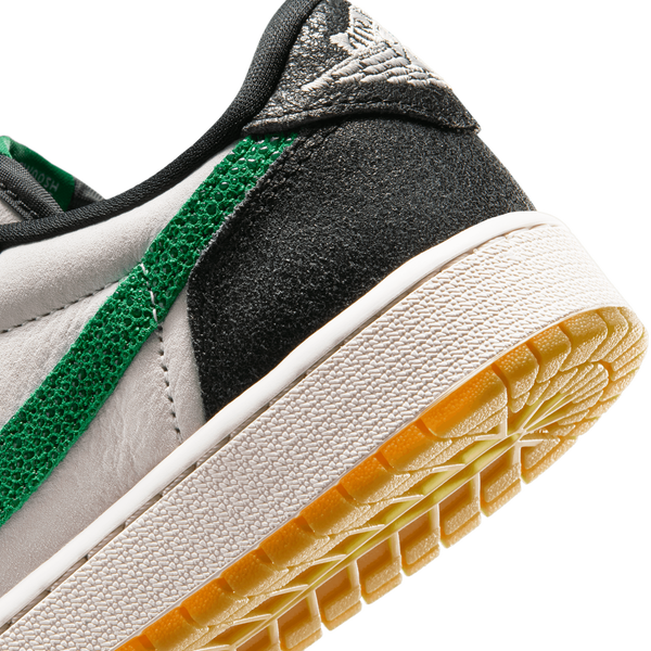 Jordan AJ 1 Retro Low OG - Boys' Grade School - Phantom/Green/Black - Image 8