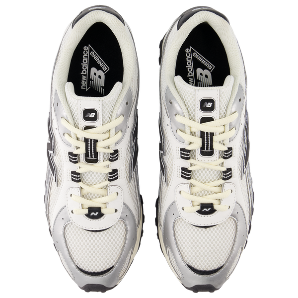 New Balance 204L - Women's - Black/Silver Metallic - Image 4