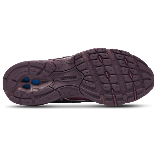 New Balance 740 - Women's - Classic Crimson/Deep Plum - Image 5