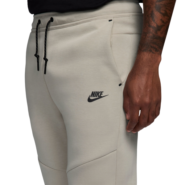 Nike Tech Fleece Jogger - Men's - Black/College Grey - Image 3