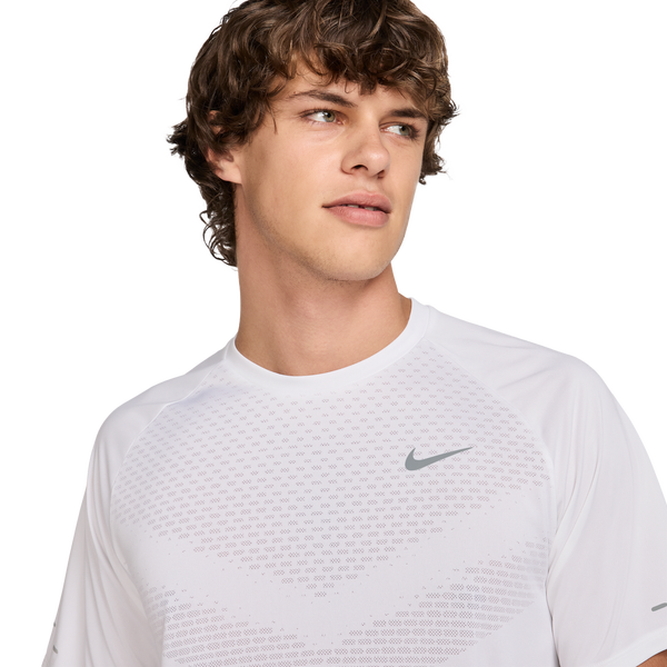 Nike Dri-FIT ADV STRIDE SS TOP - Men's - White/Reflective Silver - Image 3