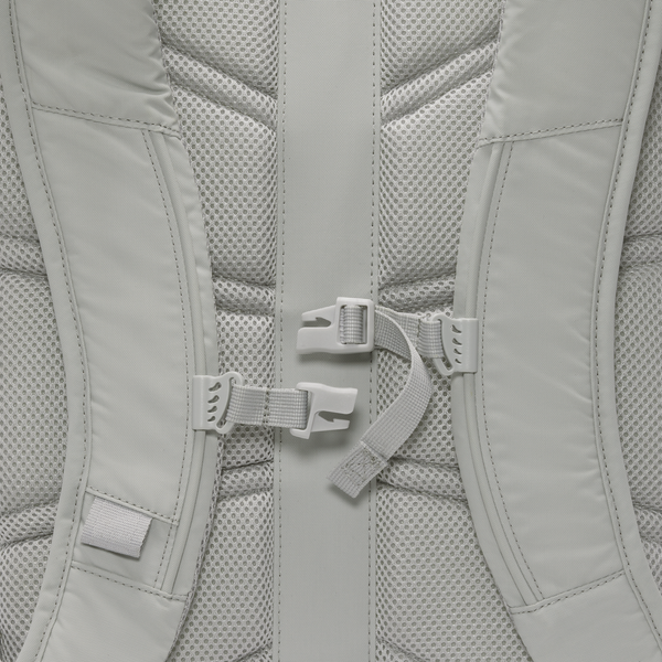 Nike NSW Commute Backpack - Adult - Pure Platinum/Lt Smoke Grey/Lt Smoke Grey - Image 8